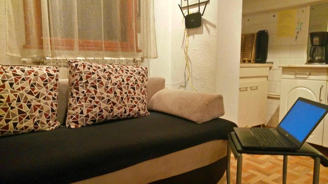 Rompromo Plus Accommodation Bukarest Exterior foto